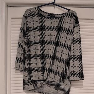 Vintage Rose Black and Gray Plaid Women's Top